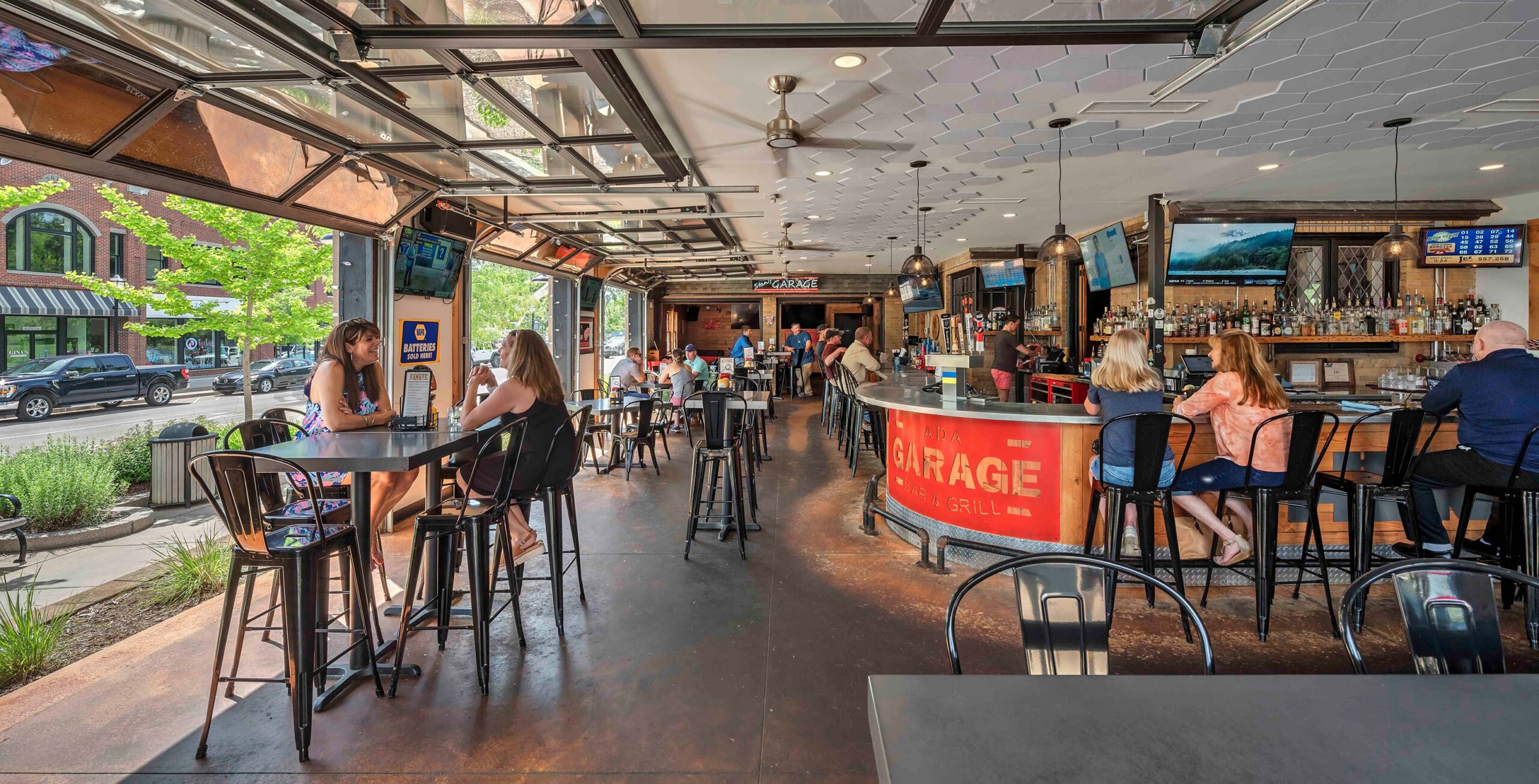 Garage Bar and Grill Integrated Architecture