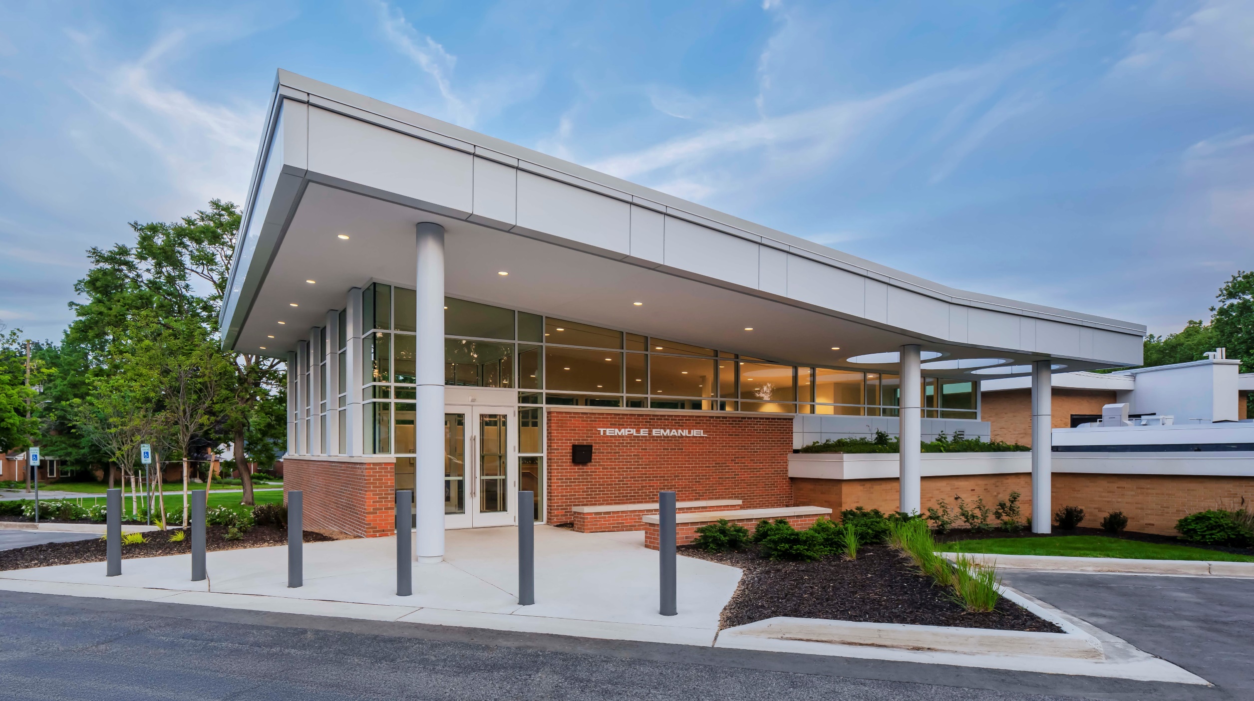 2601-K_edit_temple emanuel_integrated architecture 2601-K_edit_temple emanuel_integrated architecture