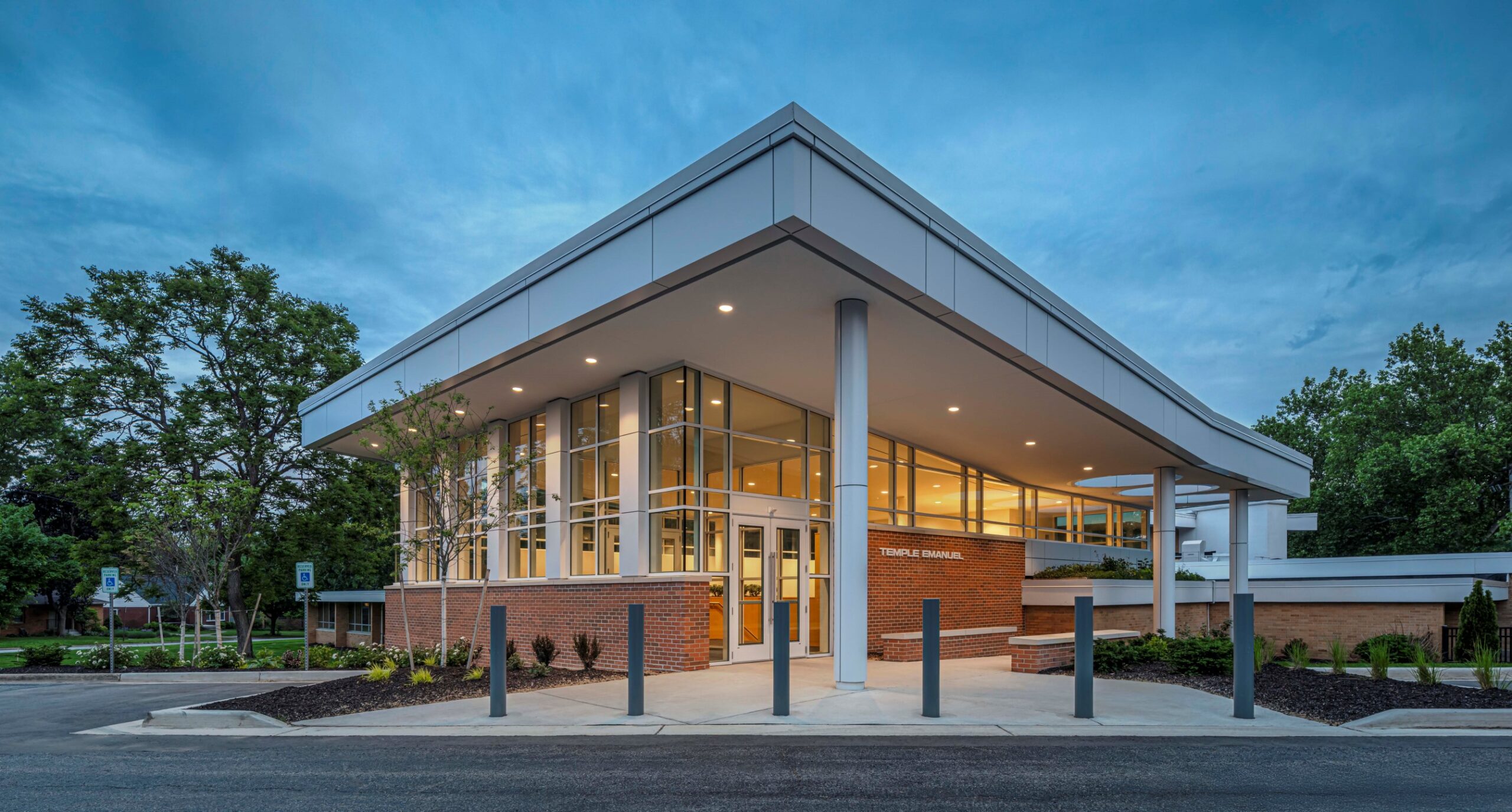 2601-L_edit_temple emanuel_integrated architecture 2601-L_edit_temple emanuel_integrated architecture