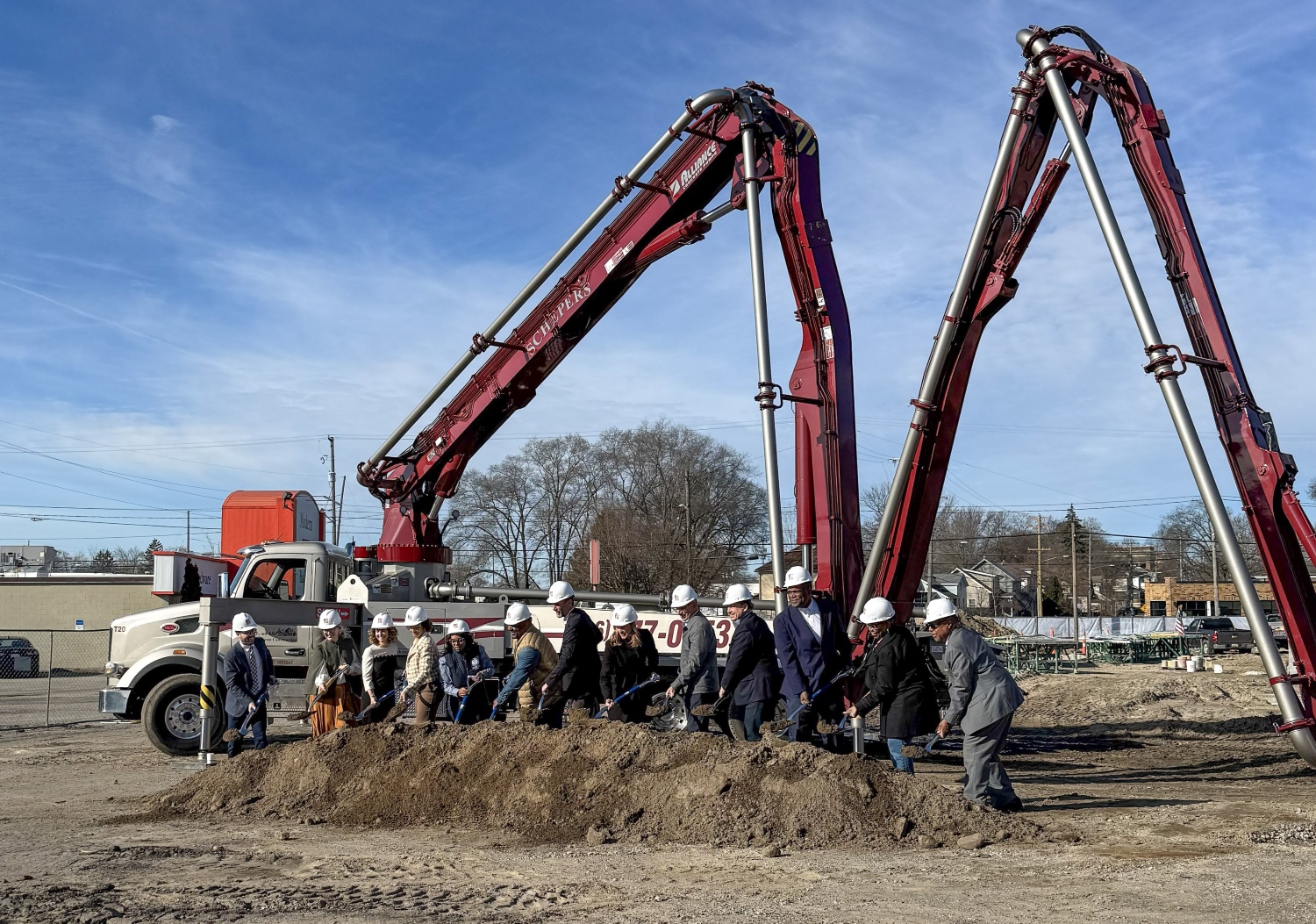 building f3 groundbreaking_web